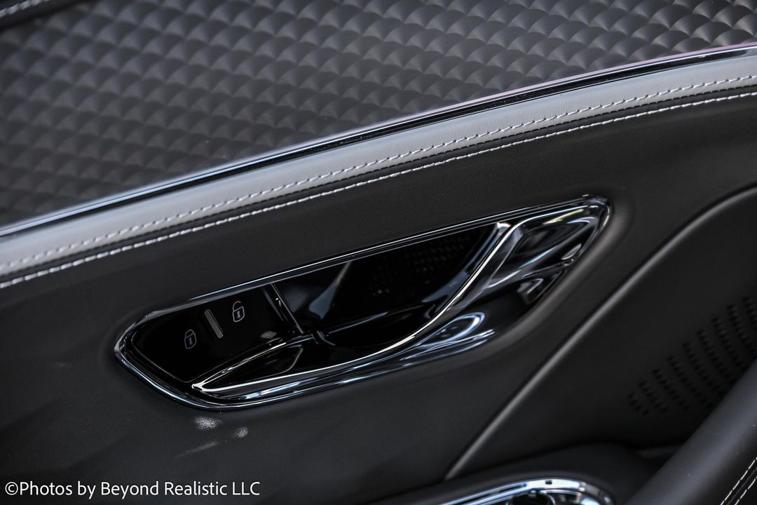 2025 Bentley Flying Spur