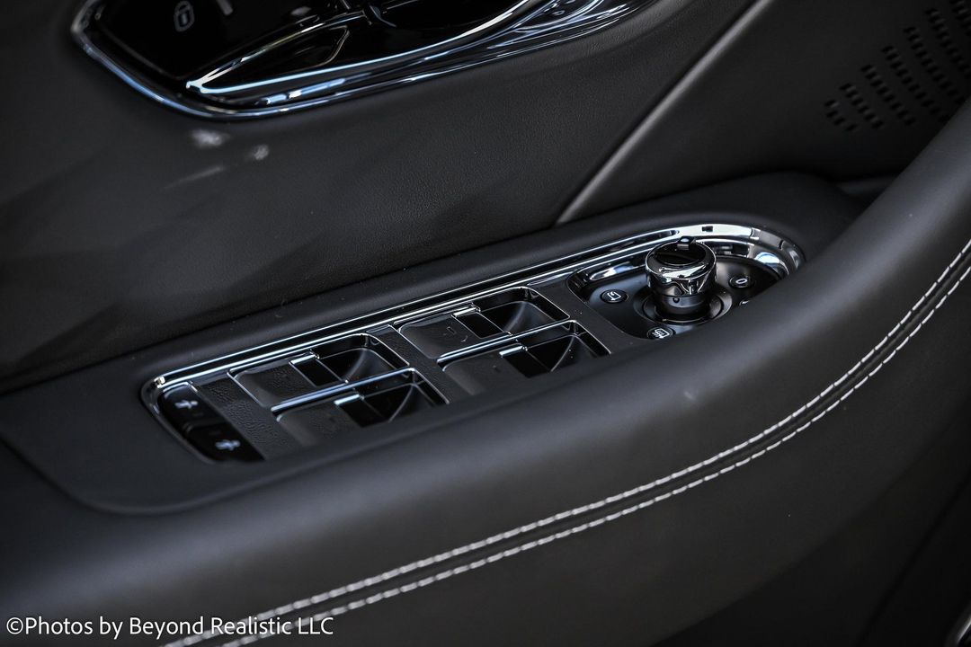 2025 Bentley Flying Spur