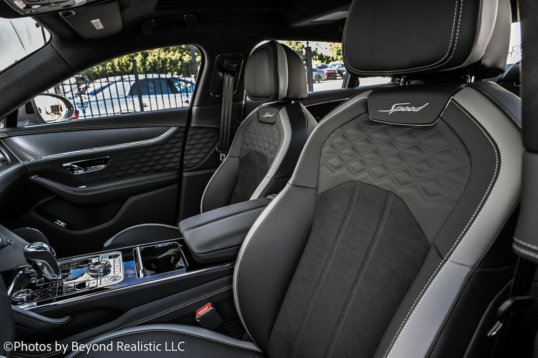 2025 Bentley Flying Spur