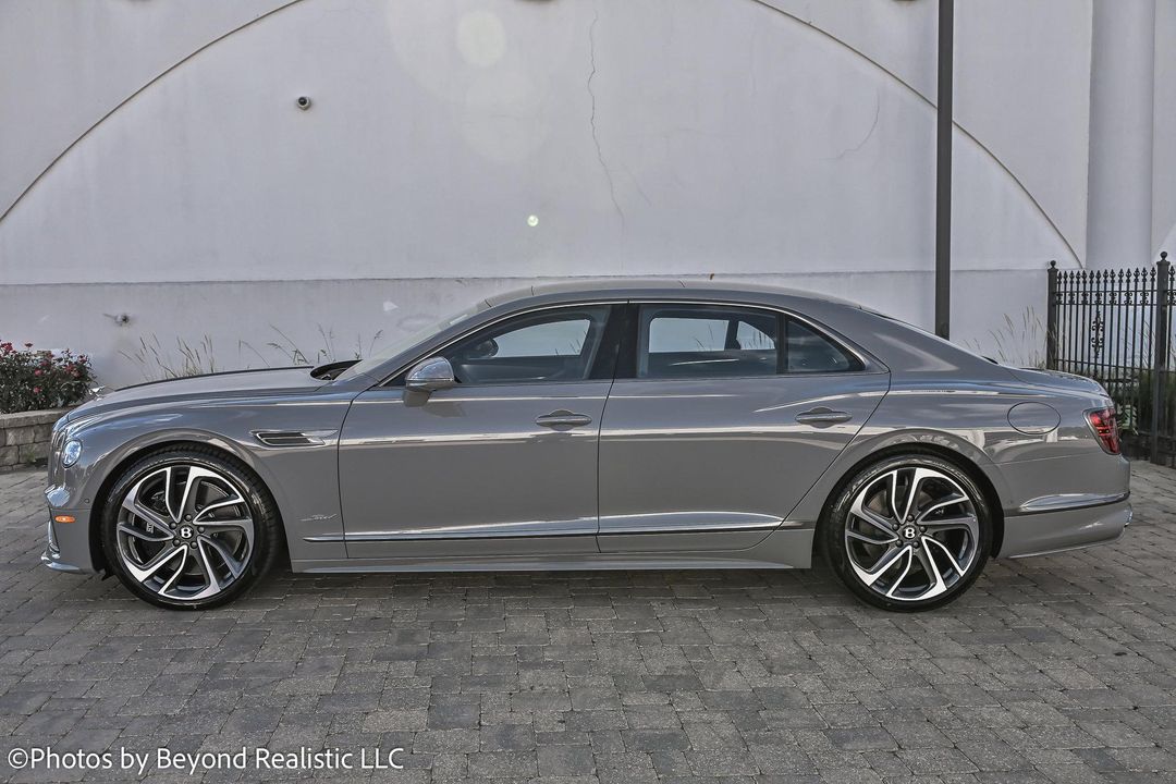 2025 Bentley Flying Spur