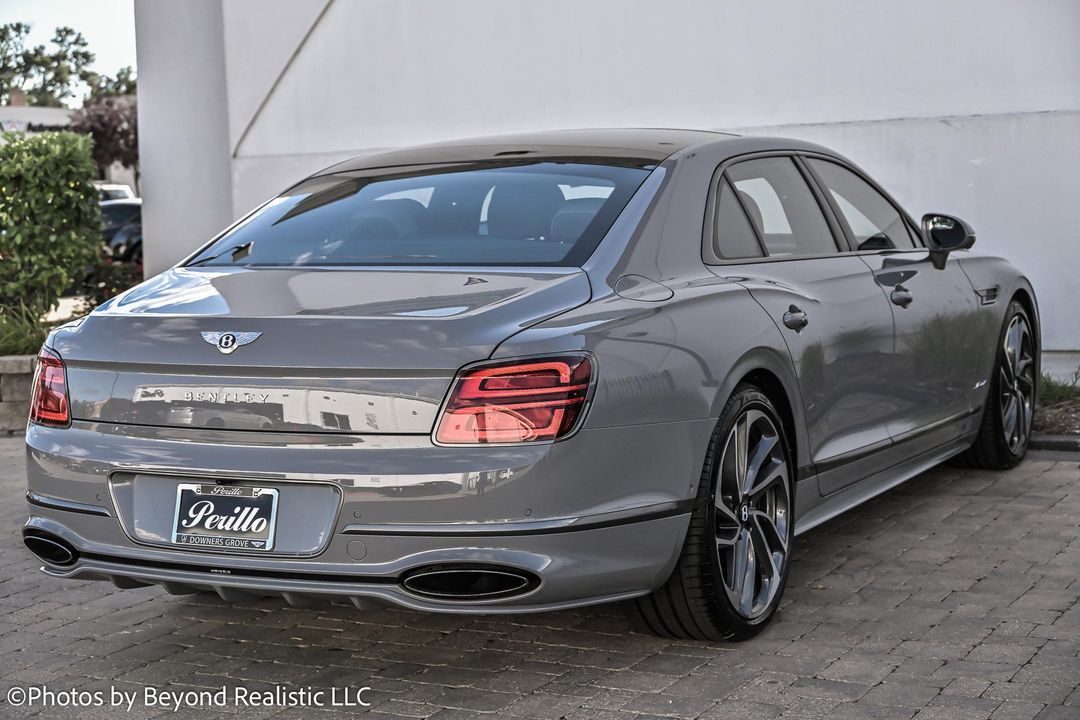 2025 Bentley Flying Spur
