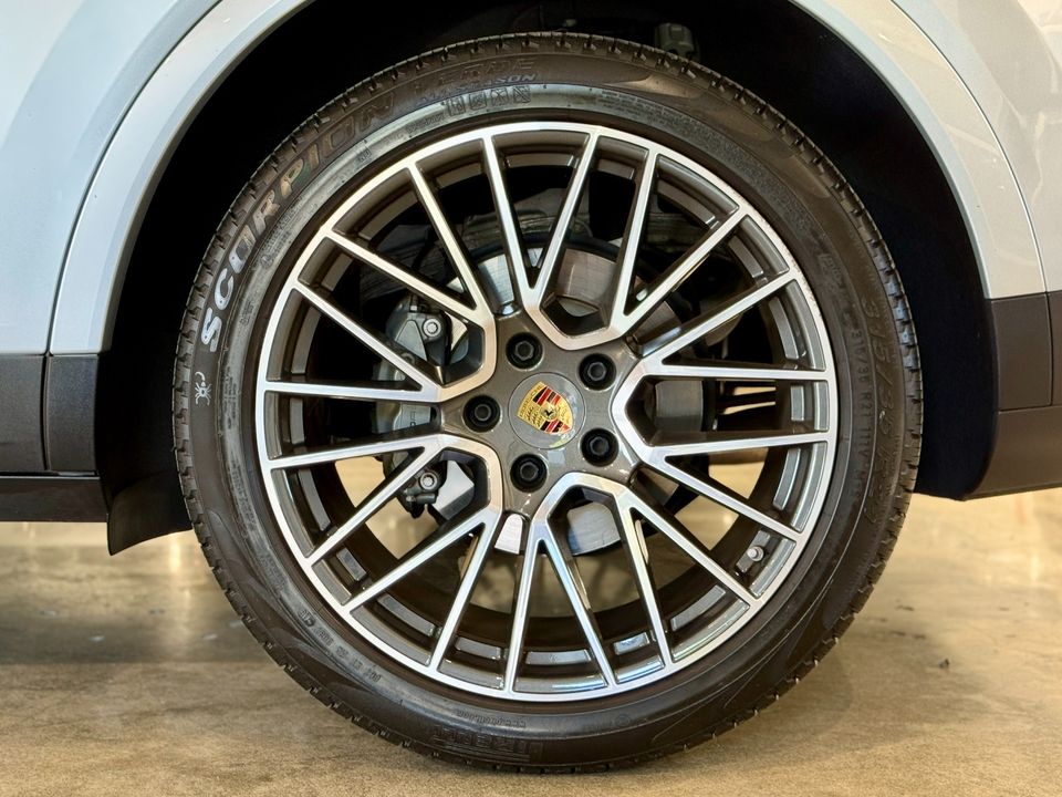 2019 Porsche Cayenne S