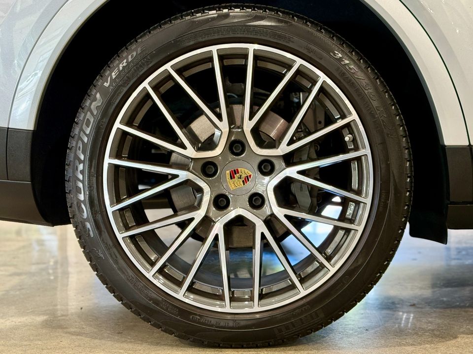 2019 Porsche Cayenne S