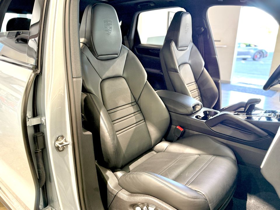 2019 Porsche Cayenne S