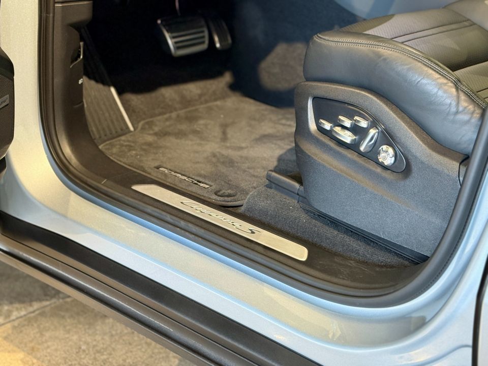 2019 Porsche Cayenne S