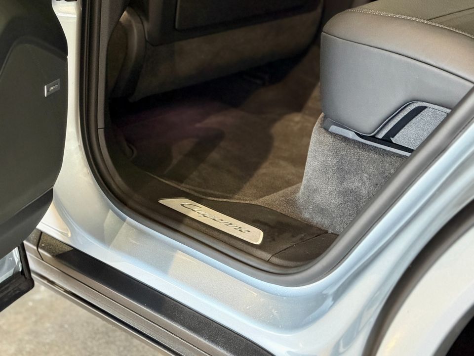 2019 Porsche Cayenne S