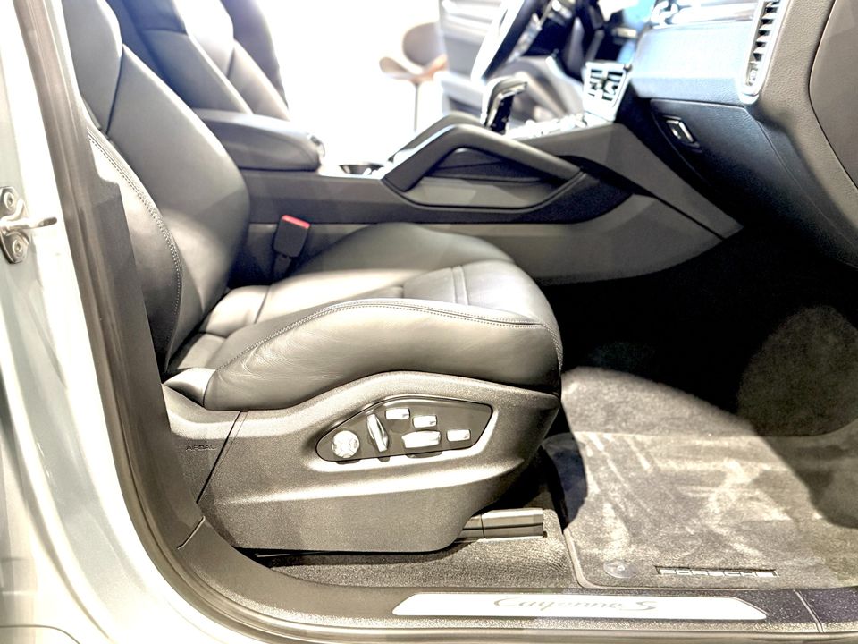 2019 Porsche Cayenne S