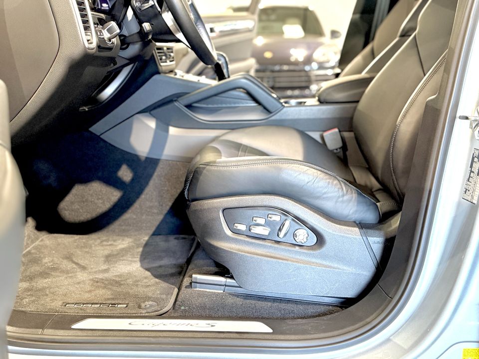 2019 Porsche Cayenne S