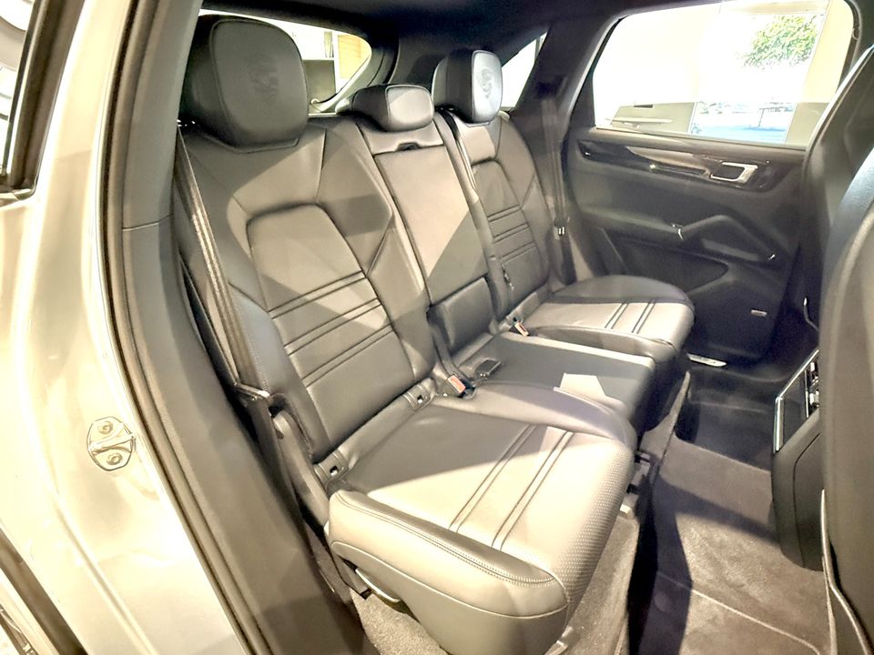 2019 Porsche Cayenne S