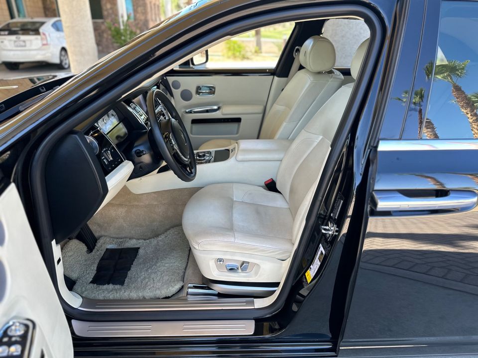 2011 Rolls-Royce Ghost