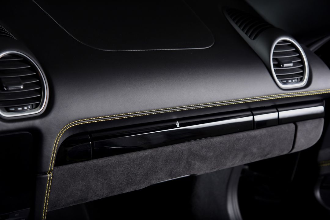 2020 Porsche 718 Boxster