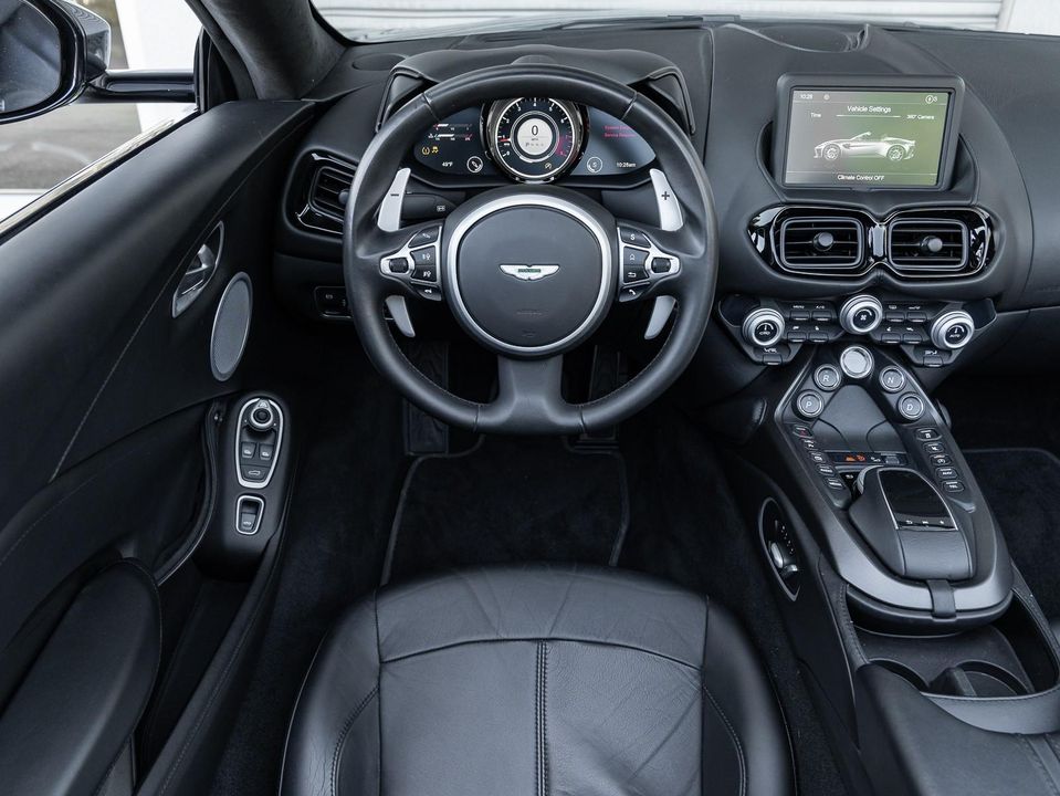 2021 Aston Martin Vantage