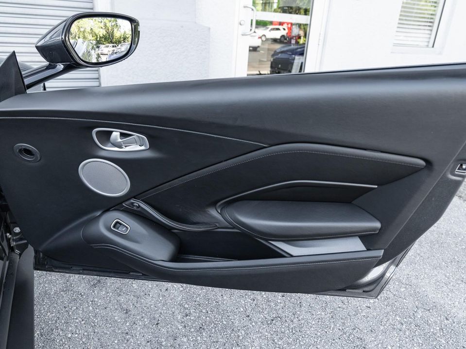 2021 Aston Martin Vantage