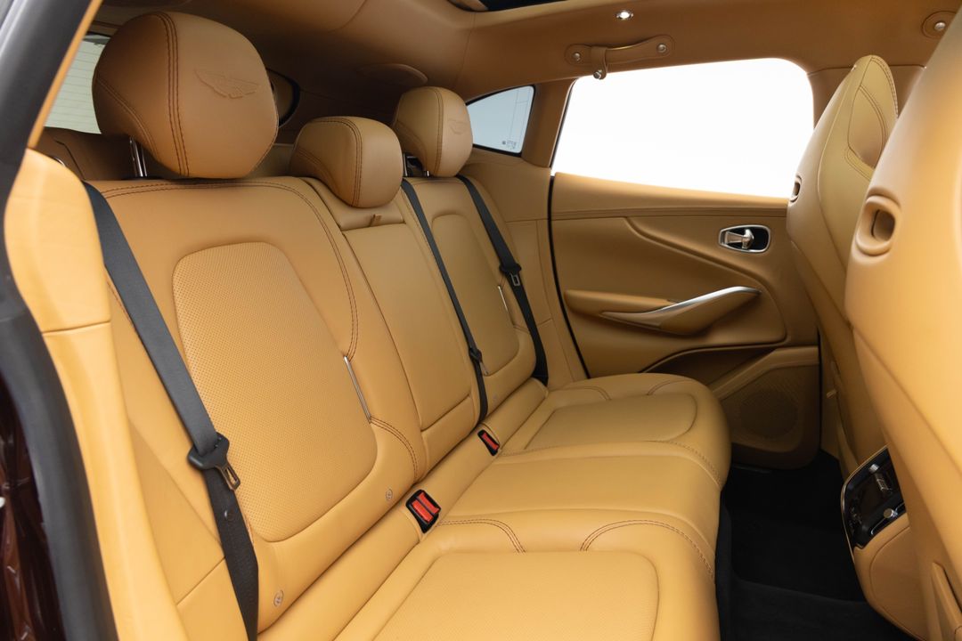 2021 Aston Martin DBX