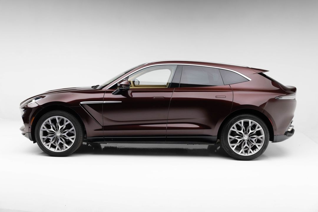 2021 Aston Martin DBX