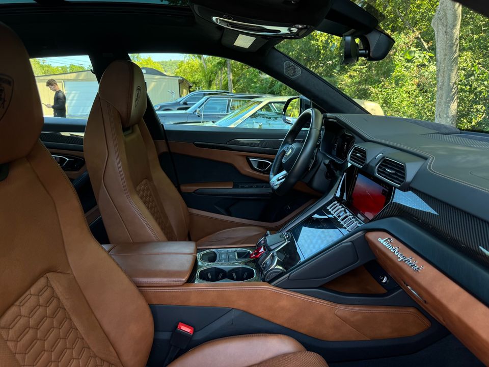 2021 Lamborghini Urus