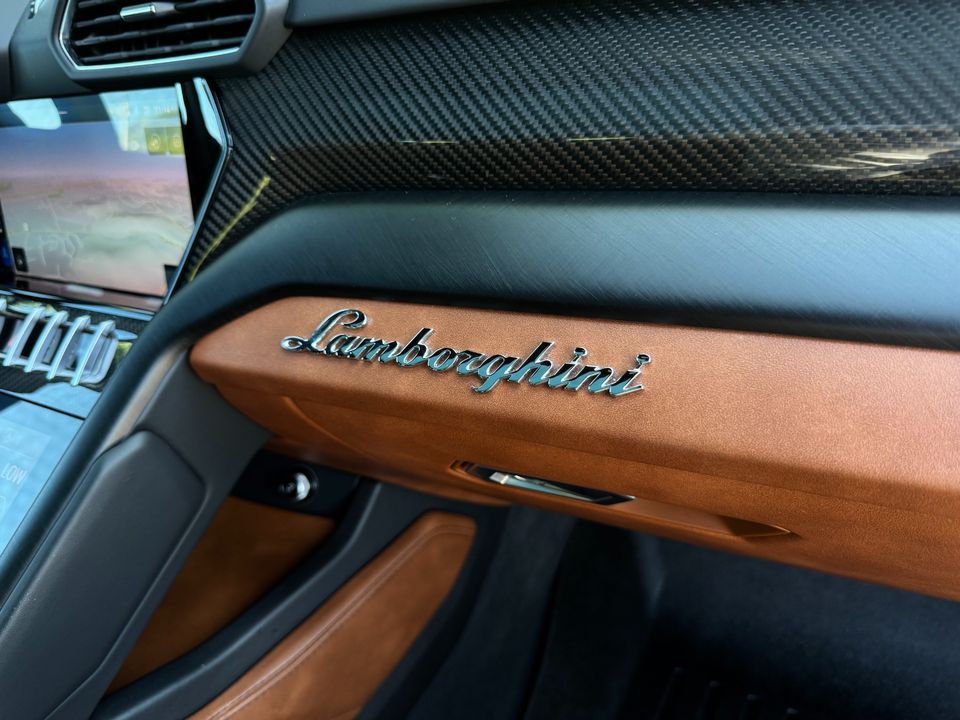 2021 Lamborghini Urus