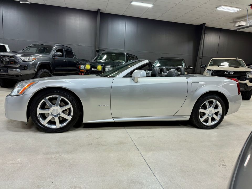 2006 Cadillac XLR very clean