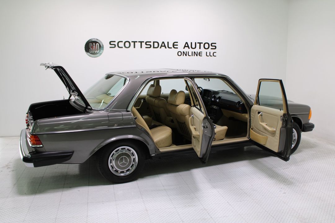 1978 Mercedes-Benz 300D
