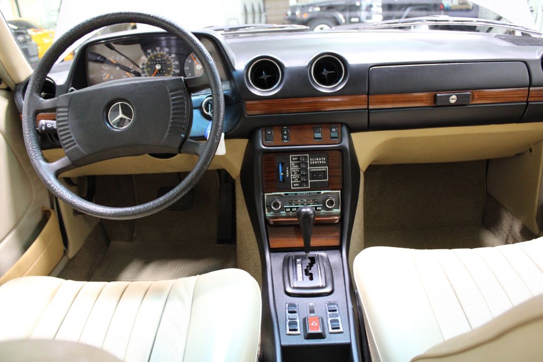 1978 Mercedes-Benz 300D