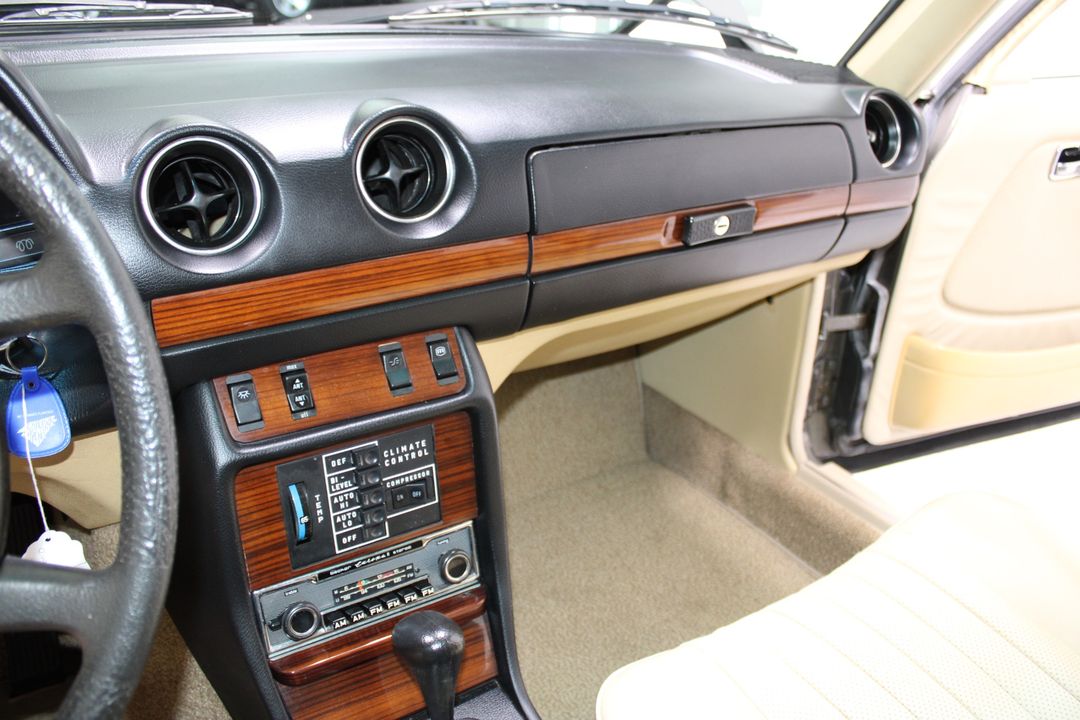 1978 Mercedes-Benz 300D