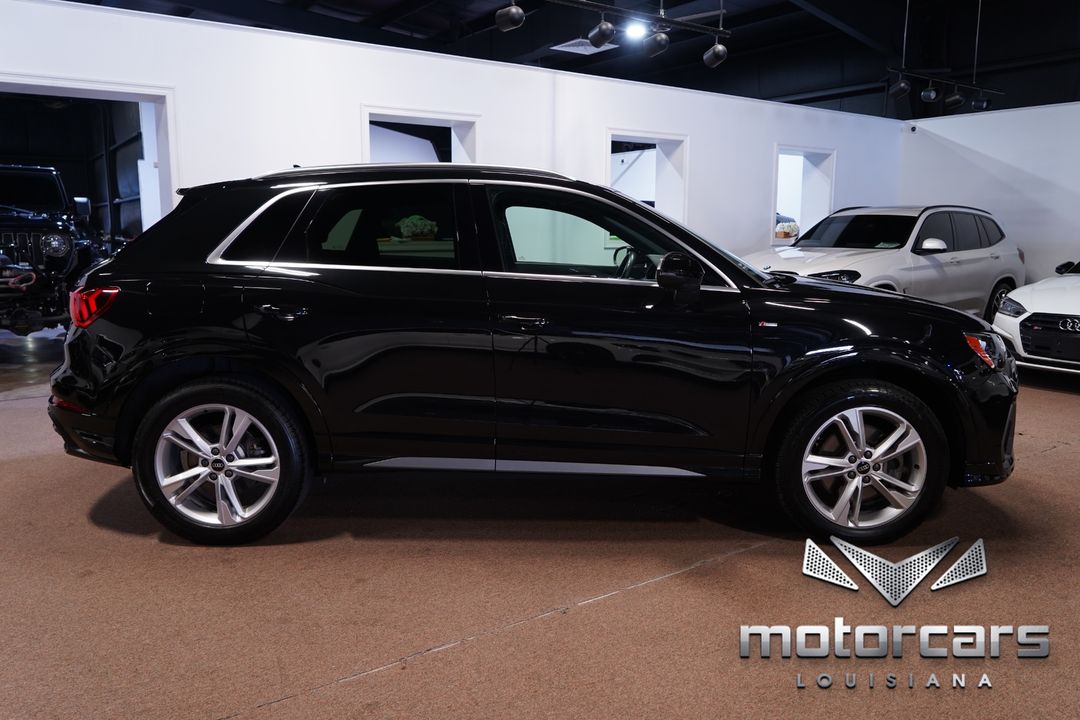 2022 Audi Q3