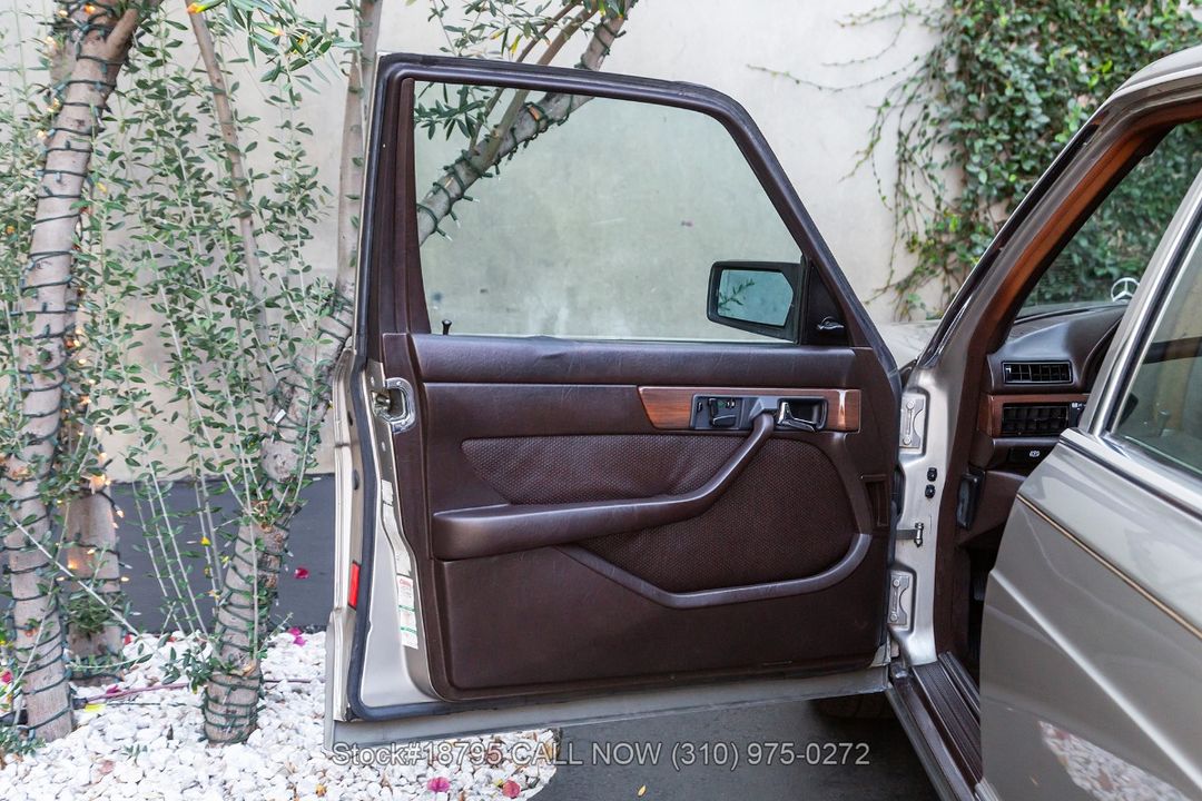 1987 Mercedes-Benz 420SEL