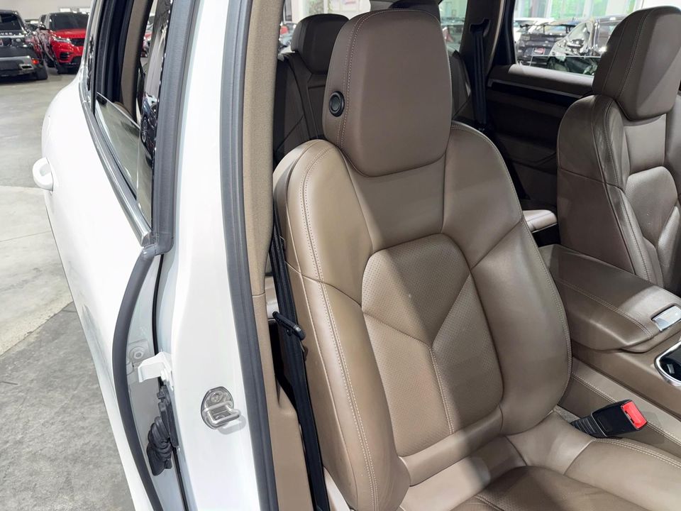 2012 Porsche Cayenne