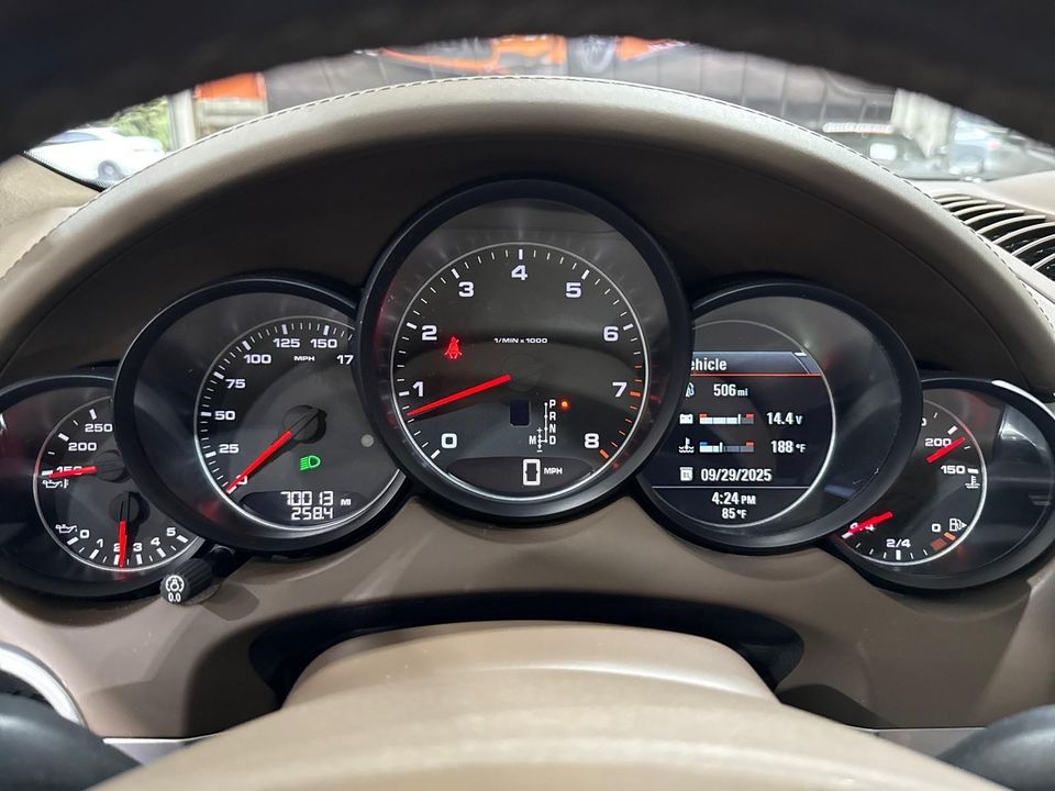 2012 Porsche Cayenne