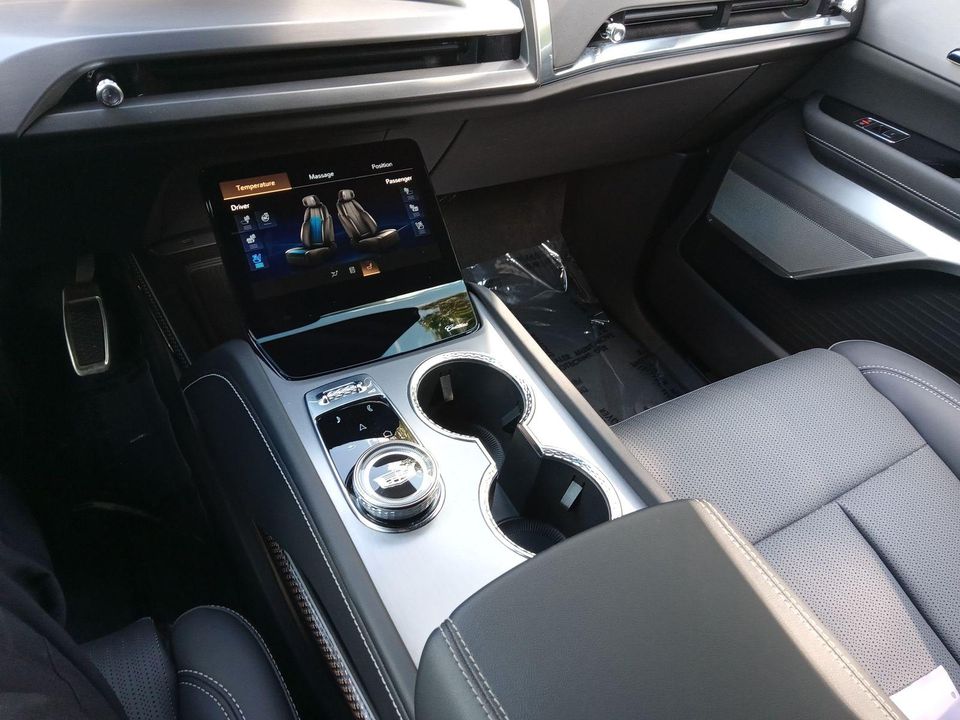 2026 Cadillac VISTIQ