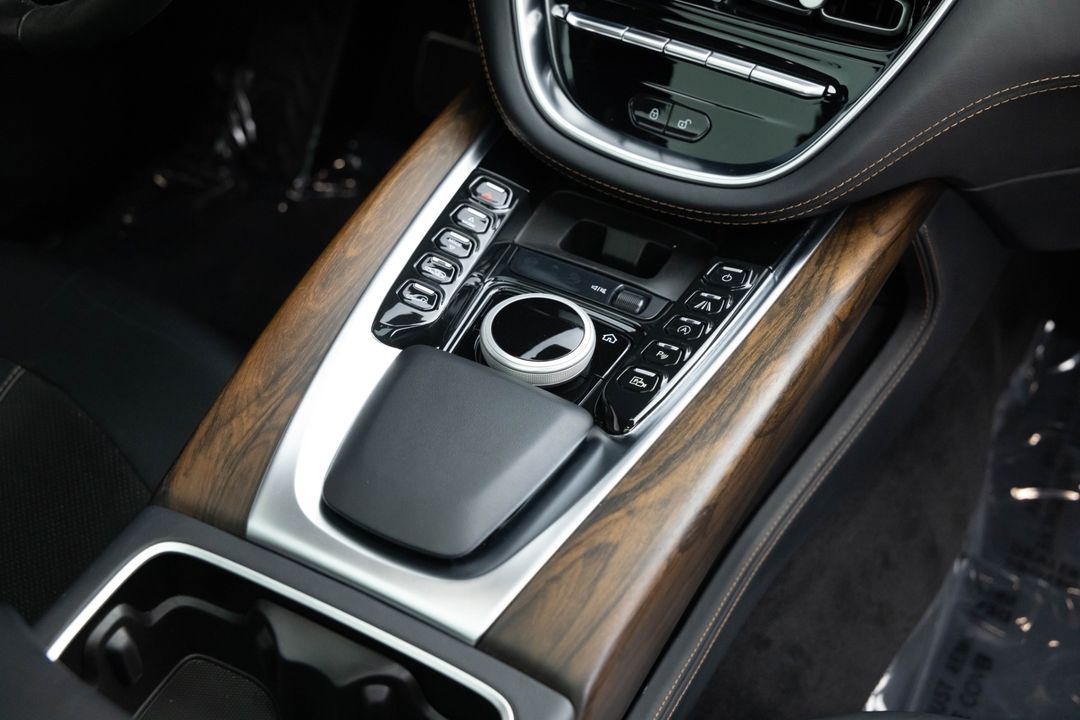 2022 Aston Martin DBX