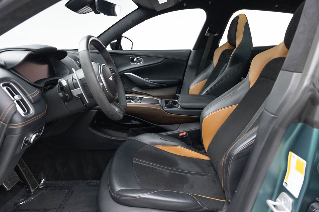 2022 Aston Martin DBX