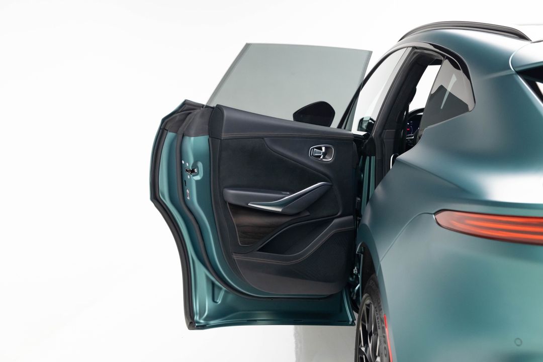 2022 Aston Martin DBX