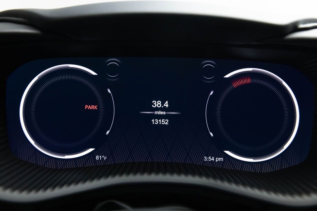 2022 Aston Martin DBX