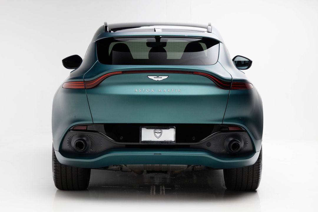 2022 Aston Martin DBX