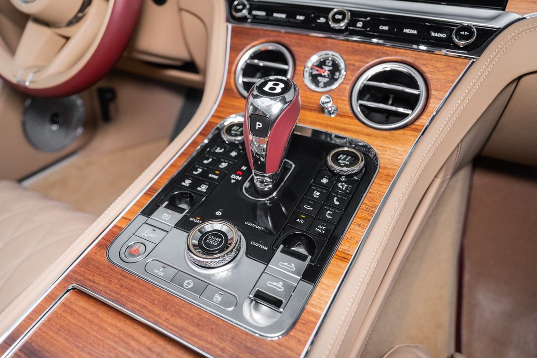 2026 BENTLEY CONTINENTAL GTC AZURE V8