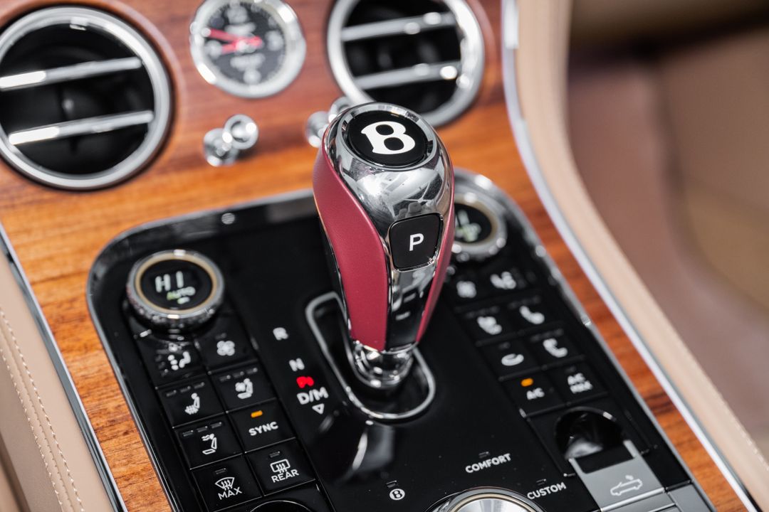 2026 BENTLEY CONTINENTAL GTC AZURE V8