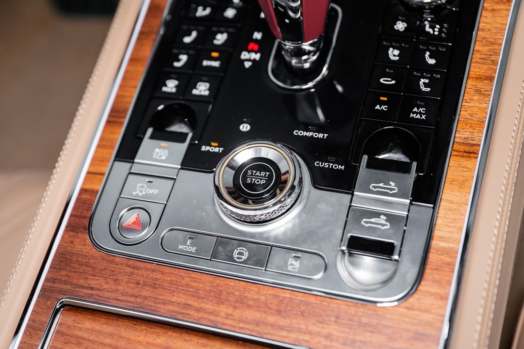 2026 BENTLEY CONTINENTAL GTC AZURE V8