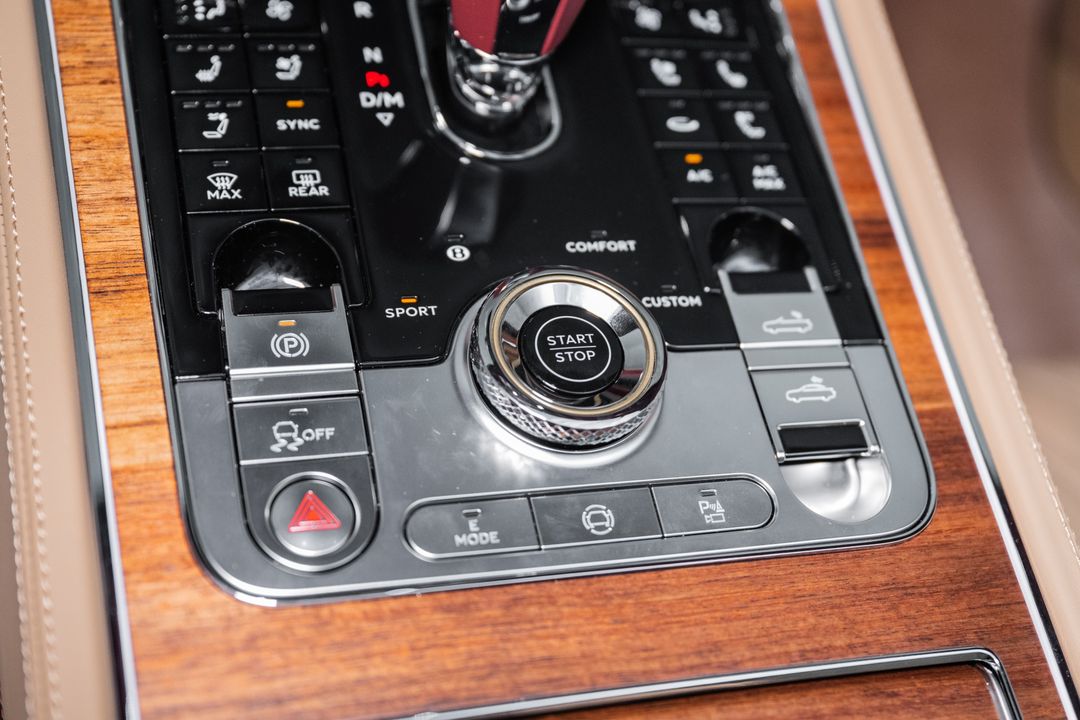 2026 BENTLEY CONTINENTAL GTC AZURE V8