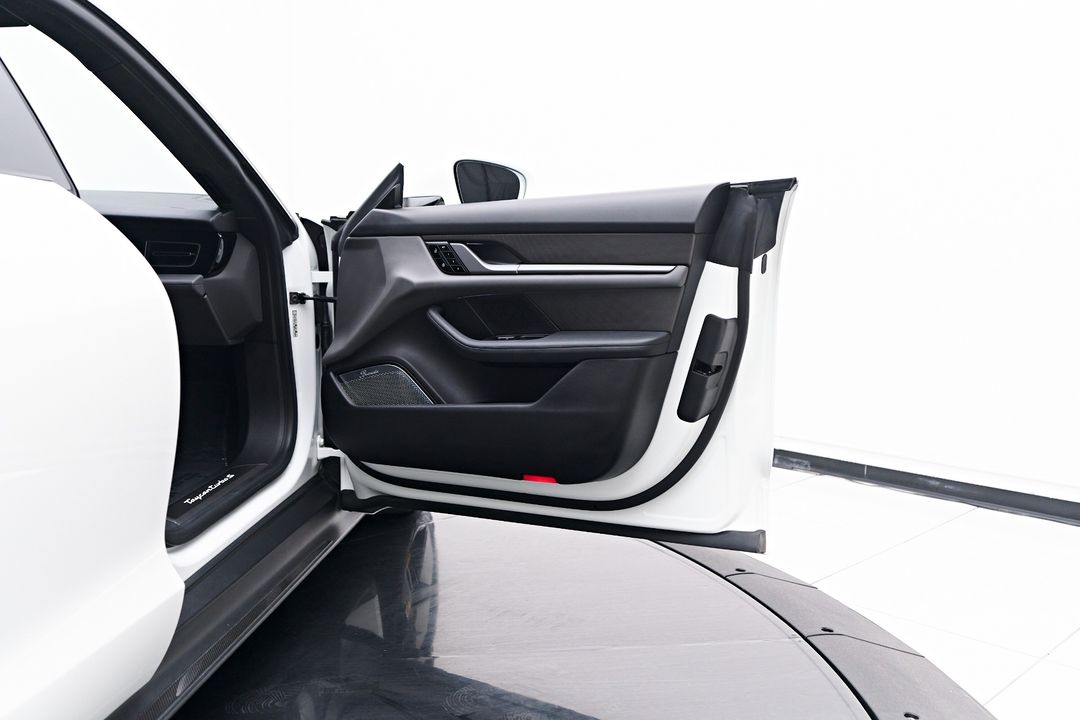 2020 Porsche Taycan