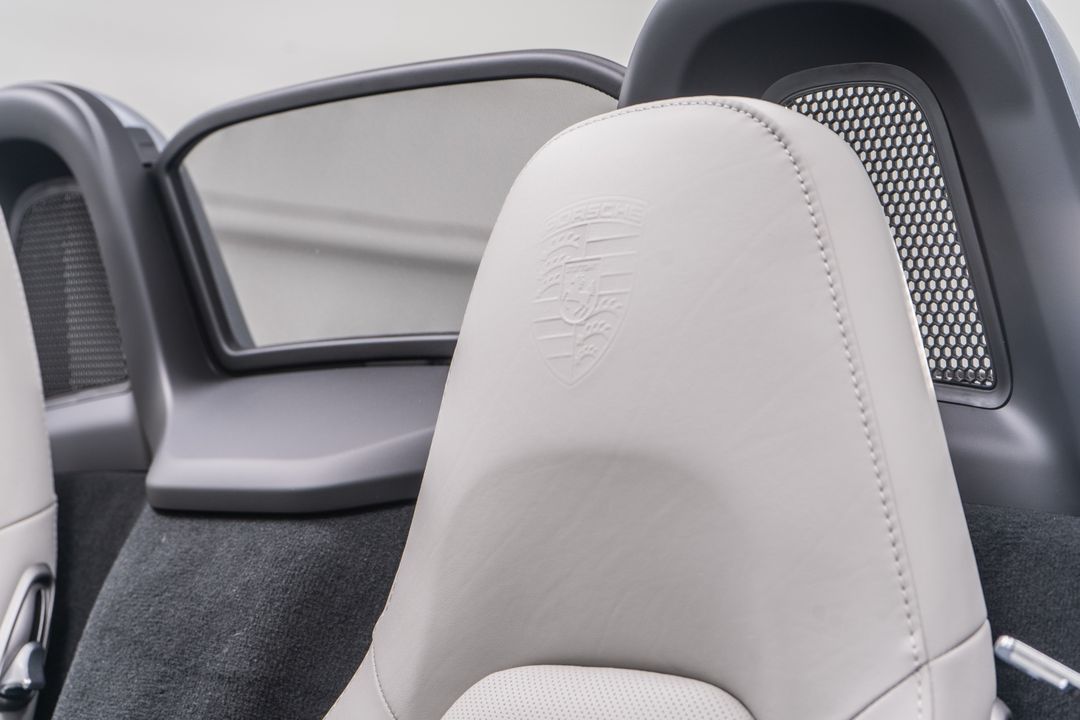 2025 Porsche 718