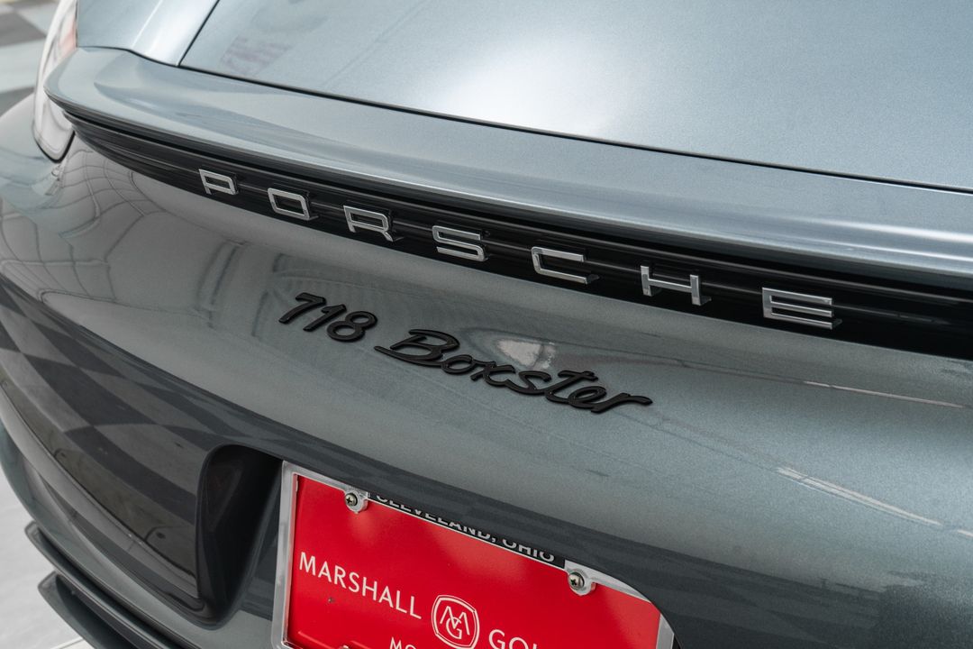 2025 Porsche 718
