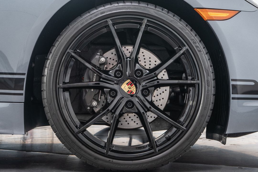 2025 Porsche 718