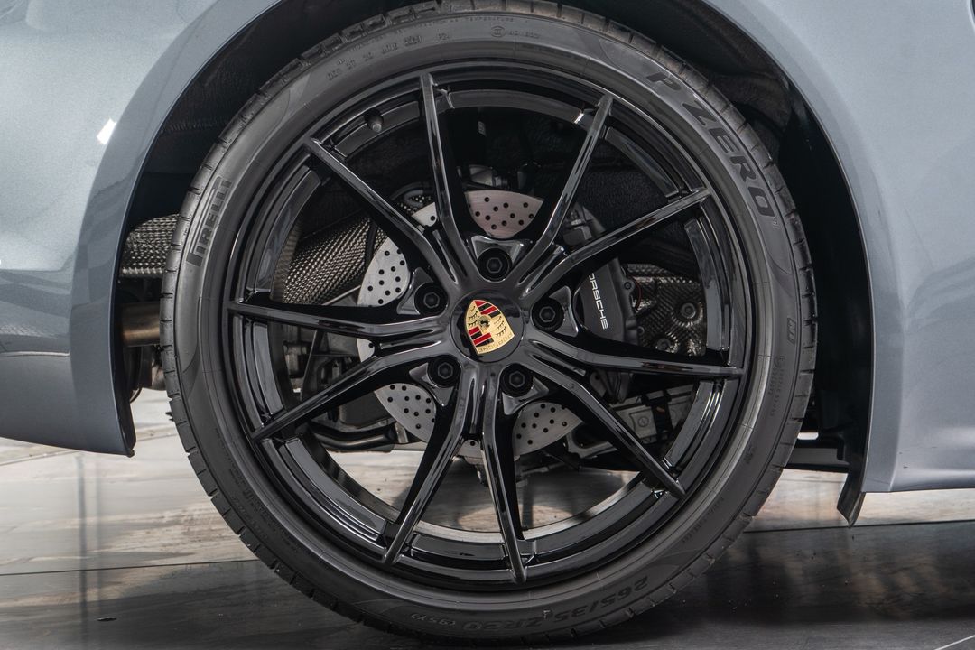 2025 Porsche 718