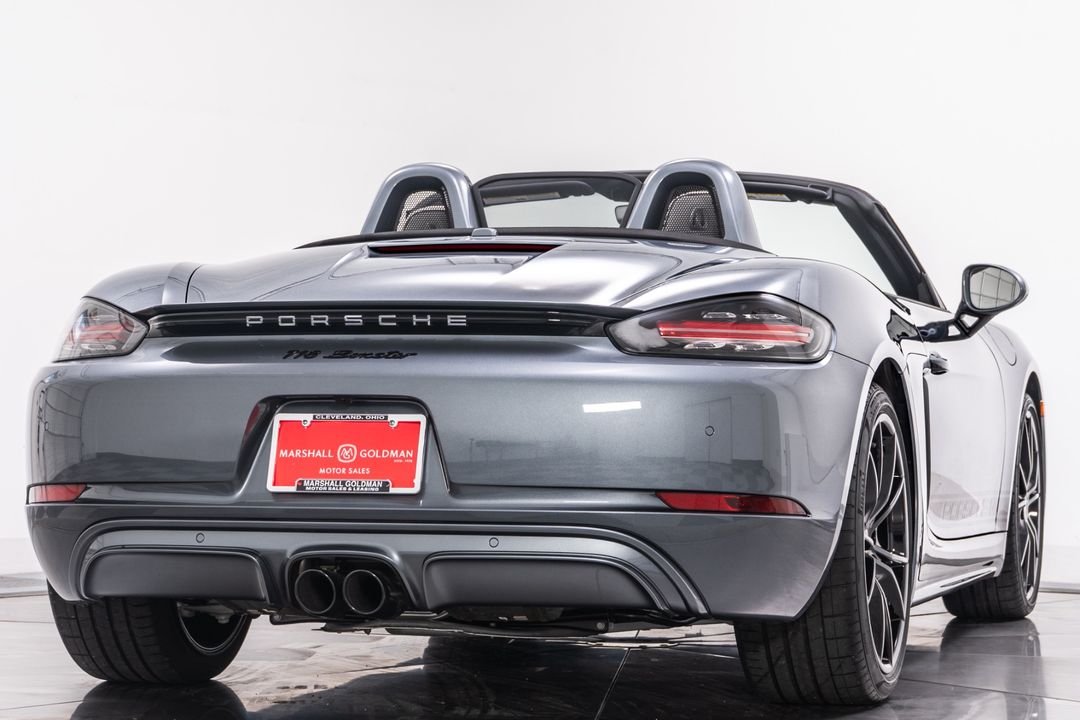 2025 Porsche 718
