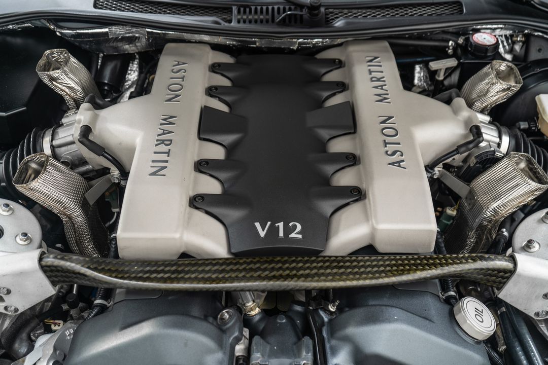 2003 Aston Martin Vanquish