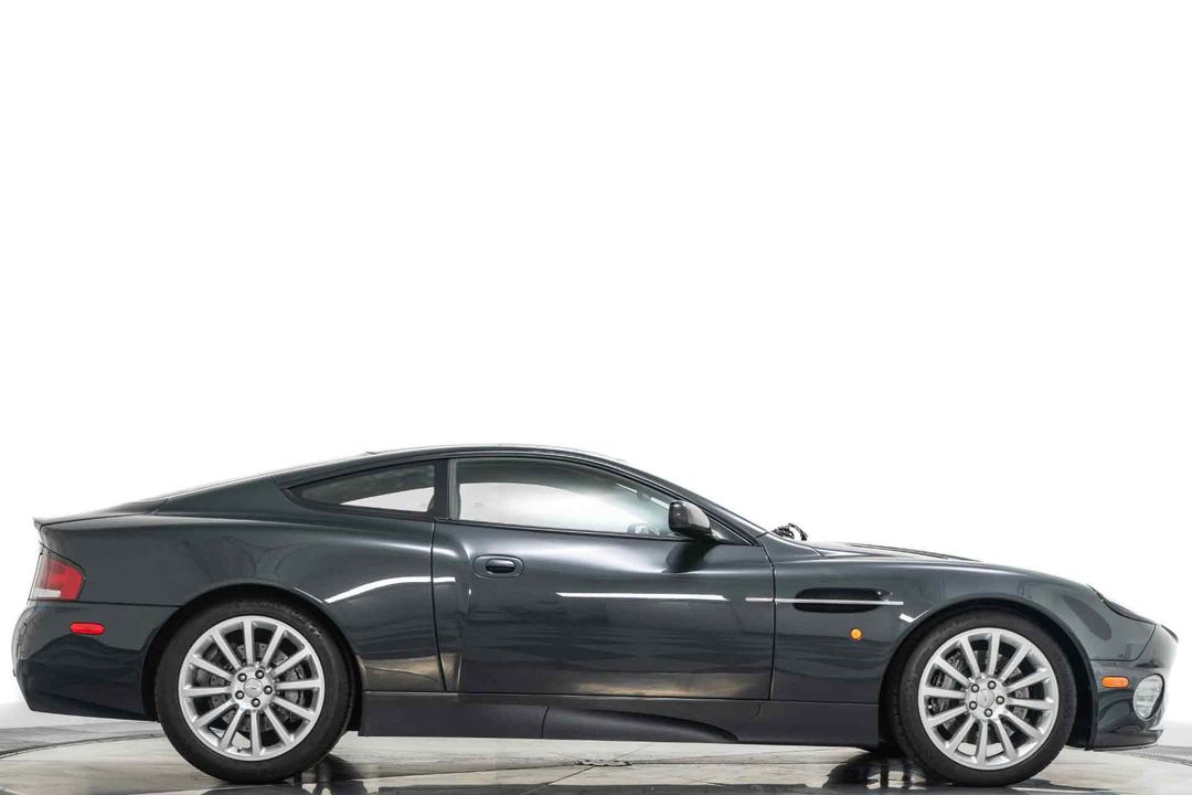 2003 Aston Martin Vanquish
