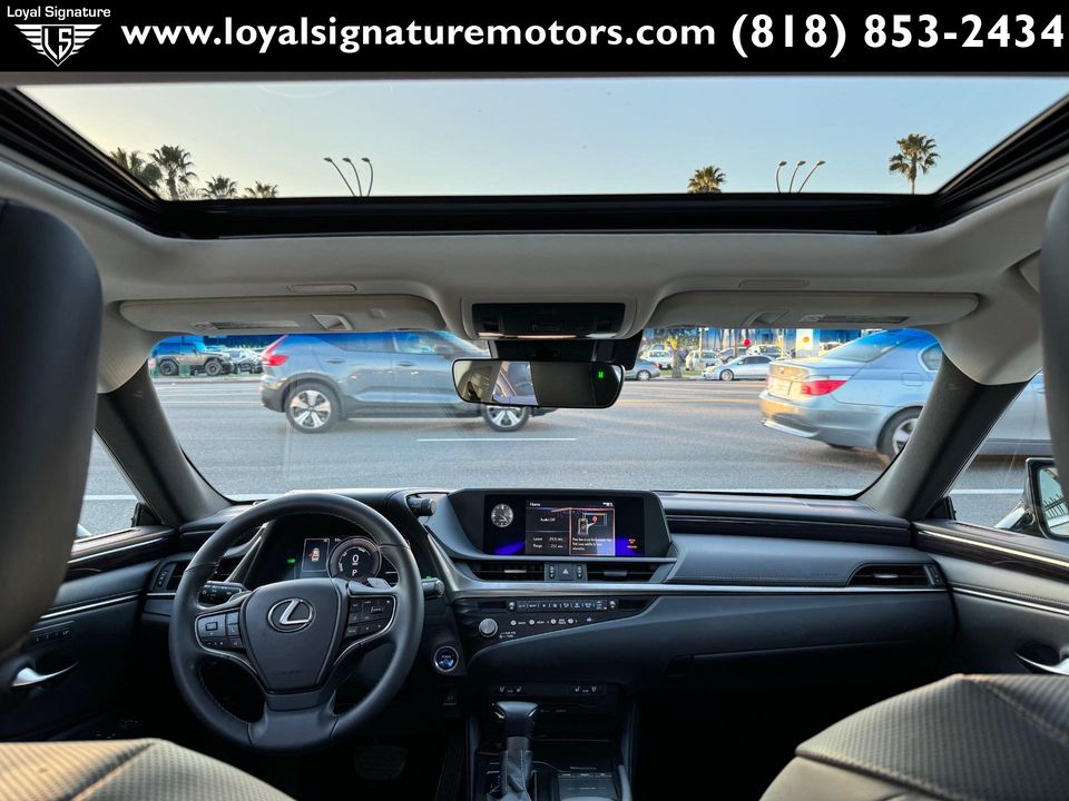 2021 Lexus ES 300h