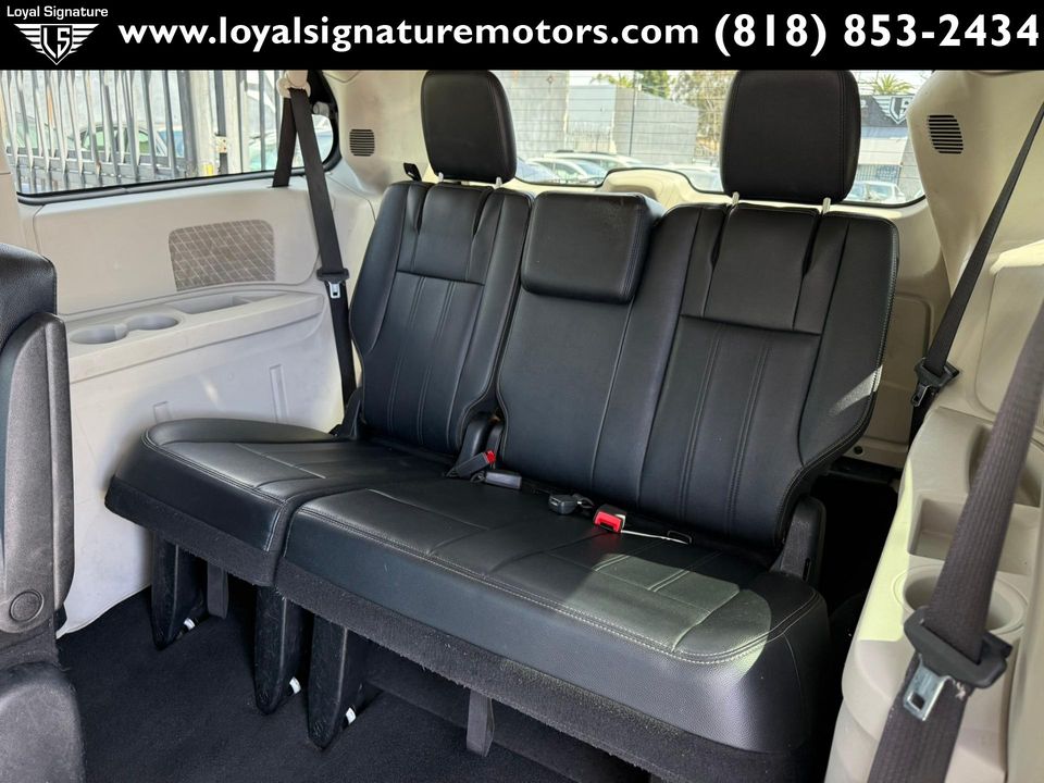 2015 Chrysler Town and Country