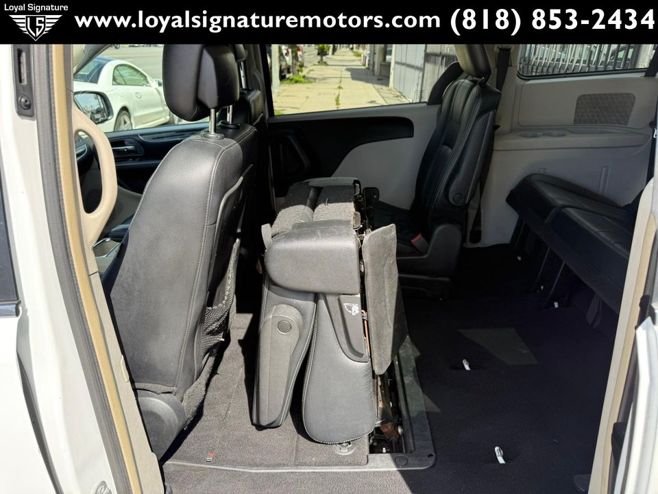2015 Chrysler Town and Country